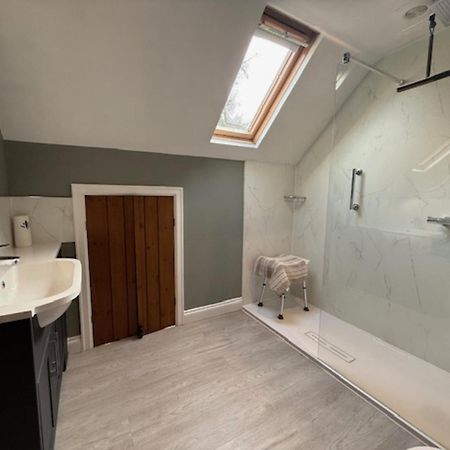 1 Bed In Combs Pk682 Villa Taxal Exterior photo
