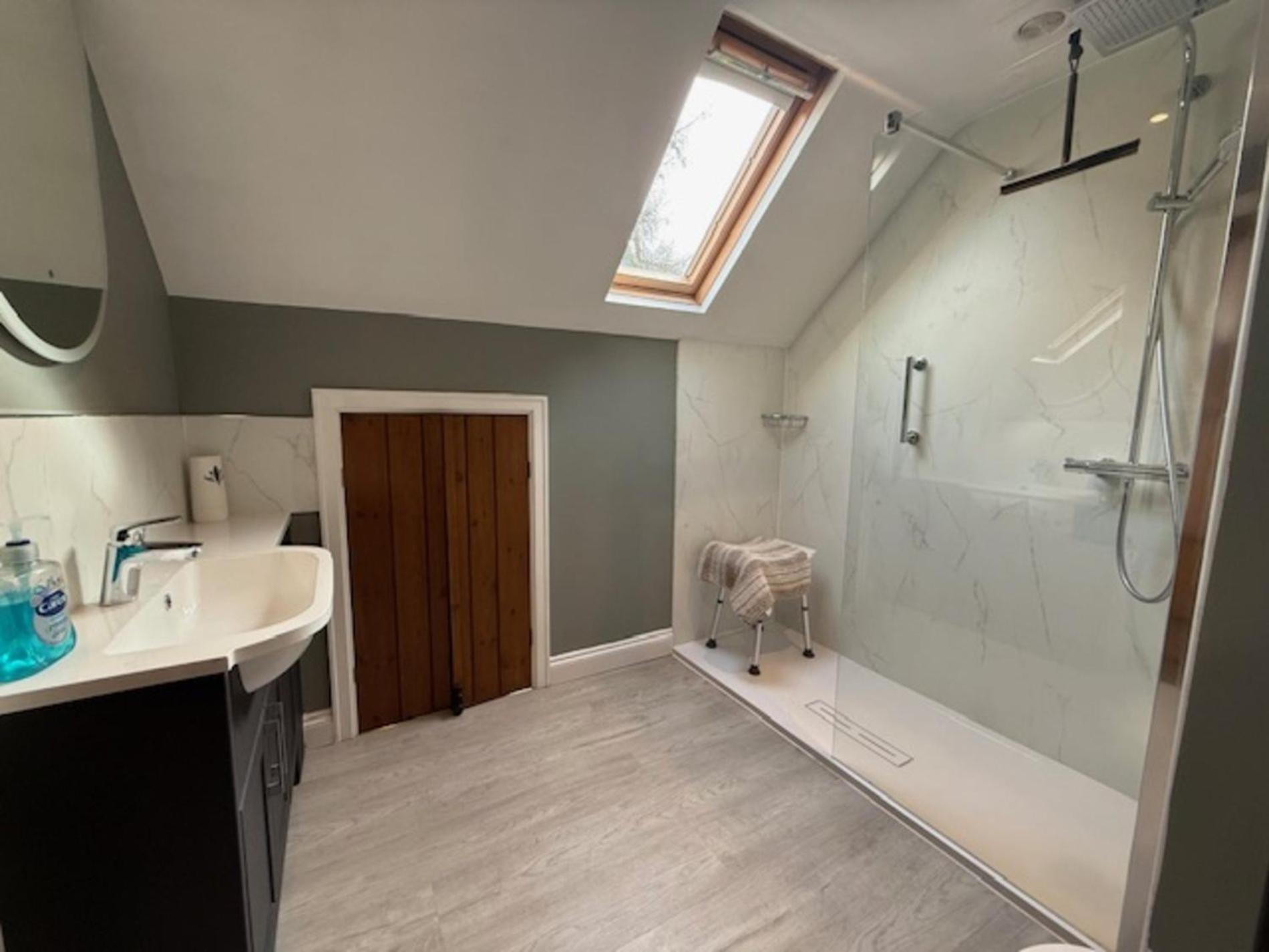 1 Bed In Combs Pk682 Villa Taxal Exterior photo
